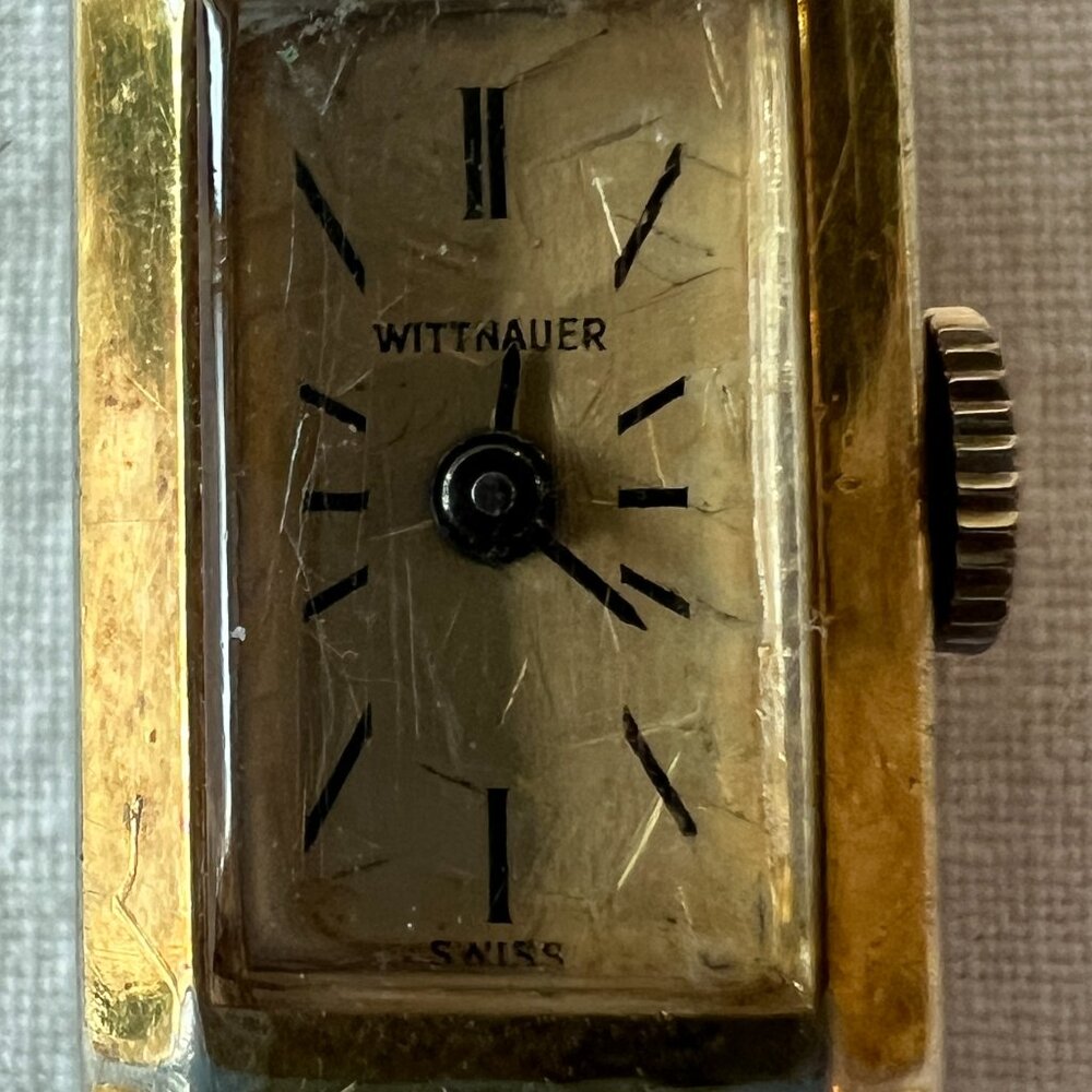 VINTAGE WITTNAUR LADIES WATCH